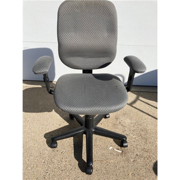 OFFICE DESK CHAIR