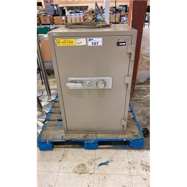 BOOIL COMMERCIAL COMBINATION / KEY SAFE *HAS KEY, HAS COMBINATION*