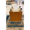 Image 5 : 2 DOOR BEACH WOOD COMMERCIAL MOBILE DISPLAY STAND