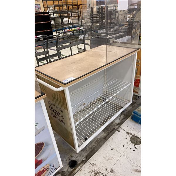 MOBILE COMMERCIAL SAMPLE CART WITH SCREEN