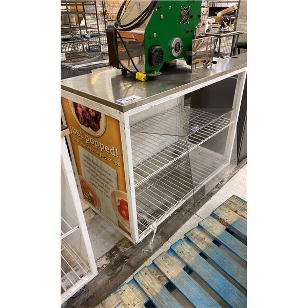 MOBILE COMMERCIAL SAMPLE CART WITH SCREEN