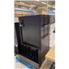 Image 4 : TRUE ( TVM-30-HC-VM01 ) DOUBLE DOOR GLASS FRONT COMMERCIAL BEVERAGE COOLER