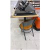 Image 2 : BLACK / NATURAL WOOD SINGLE PEDESTAL 30"W X 30"D X 30"H CAFE TABLE & METAL FRAMED CHAIR