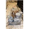 Image 1 : 2 PALLETS OF ASSORTED PAINTS, BRUSHES, & CONSTRUCTION MATERIAL