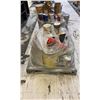 Image 2 : 2 PALLETS OF ASSORTED PAINTS, BRUSHES, & CONSTRUCTION MATERIAL