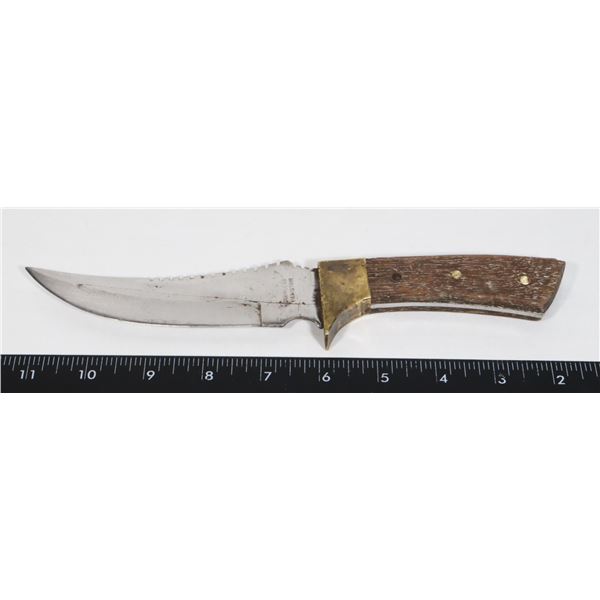 KNIFE  5.25"  BLADE.