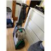 Image 1 : Bissel Big Green Stand Up Carpet Cleaner