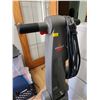 Image 2 : Bissel Big Green Stand Up Carpet Cleaner