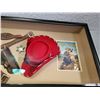 Image 3 : Roy Rodgers Shadow Box Collection - Cap Gun Holster Red Hat Comic Books 38L x 21H x 5D