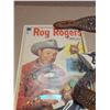 Image 4 : Roy Rodgers Shadow Box Collection - Cap Gun Holster Red Hat Comic Books 38L x 21H x 5D