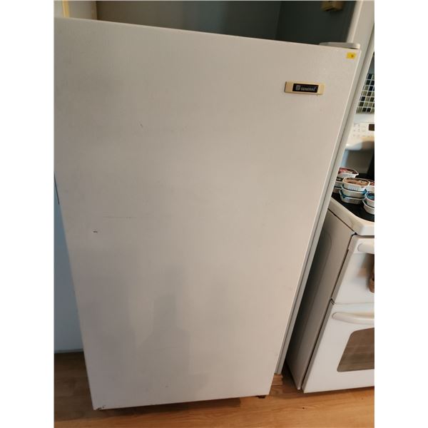 General Deep Freeze - Tested Food Not Included - 28W x 26.5D x 55H