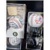 Image 1 : Collector Souvenir Baseballs Oakland As - Yankees 2005 & 2010