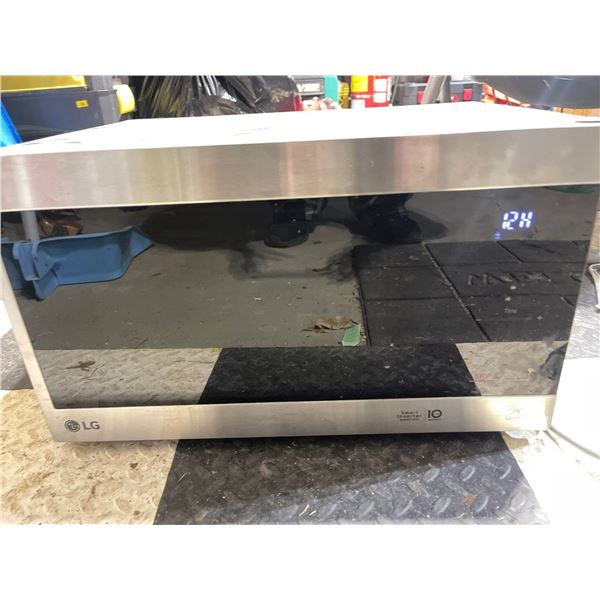 LG LMC0975ST 140Watt Microwave Oven