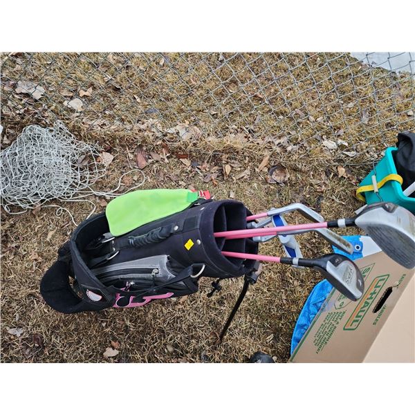Ladies Golf Bag with misc Golf Clubs