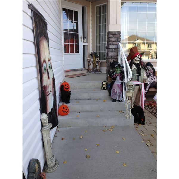 Halloween Blow Up Yard Decorations On Display