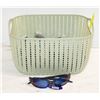 Image 1 : BUNDLE OF 12 BRAND NEW SUNGLASSES W/UV PROTECTION
