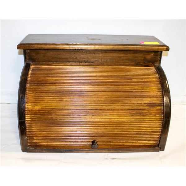 VINTAGE WOOD BREAD BOX