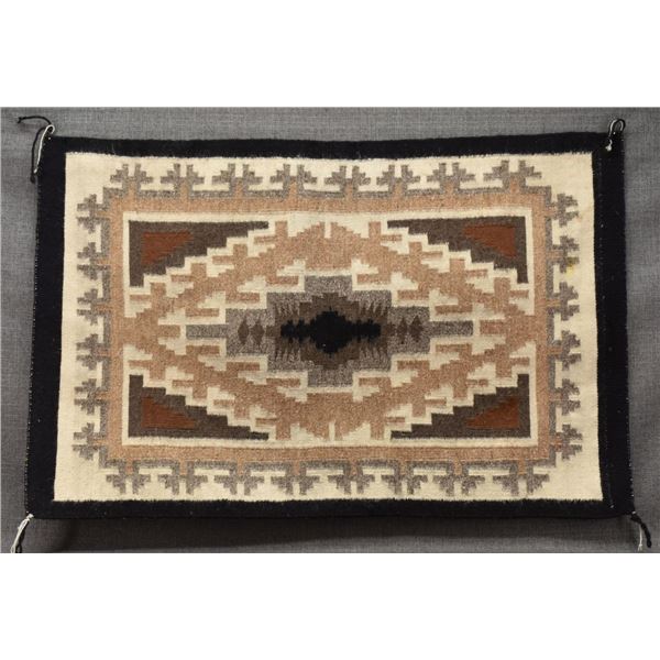 NAVAJO INDIAN TEXTILE