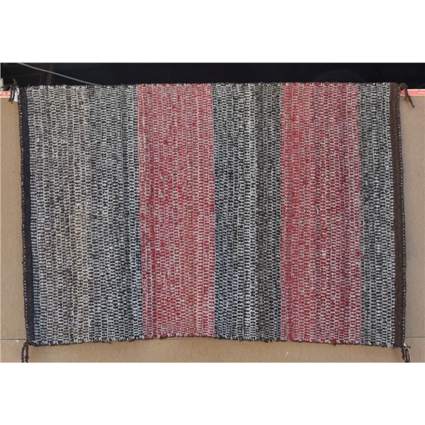 NAVAJO INDIAN TEXTILE