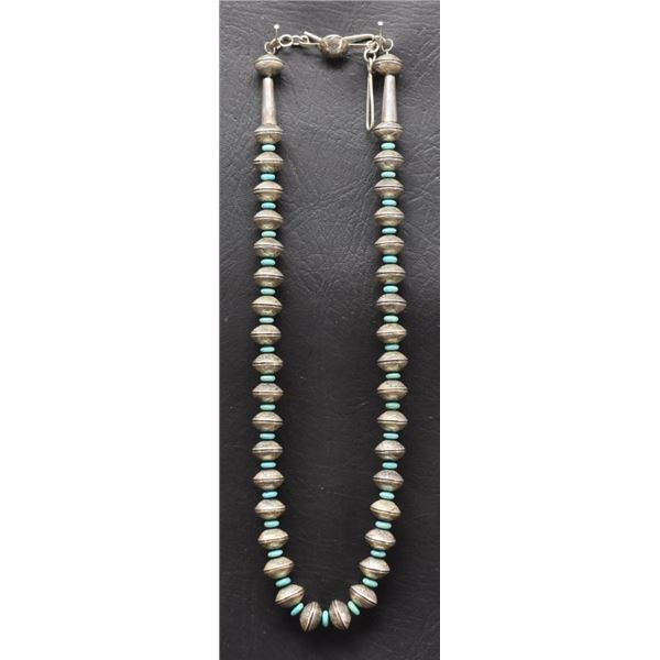 NAVAJO INDIAN NECKLACE