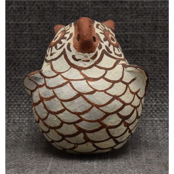 ZUNI INDIAN POTTERY OWL (NELLIE BICA)