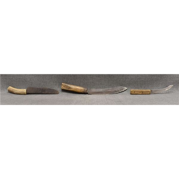 ANTIQUE KNIVES