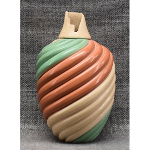 JEMEZ INDIAN POTTERY VASE (EMMA YEPA)