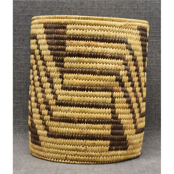 PAPAGO INDIAN LIDDED BASKET