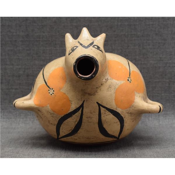 DECORATIVE POTTERY CANTEEN