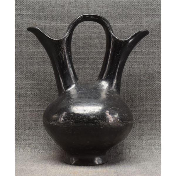 SAN JUAN INDIAN POTTERY WEDDING VASE