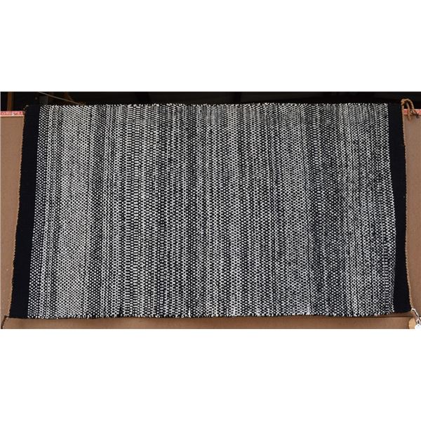 NAVAJO INDIAN TEXTILE (NORA THOMPSON)