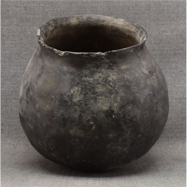 ANASAZI POTTERY OLLA