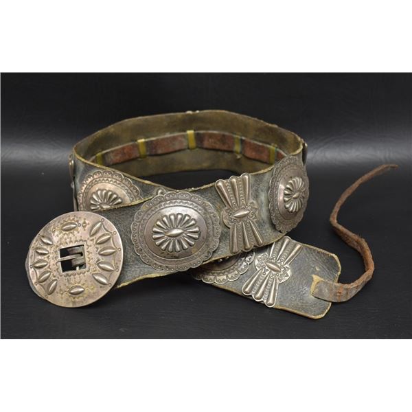 NAVAJO INDIAN CONCHO BELT