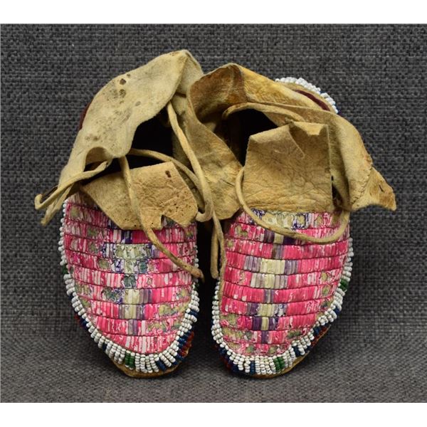 SIOUX CHILD'S MOCCASINS