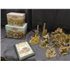 Image 2 : Lot of 12 David Winter Cottage Statues