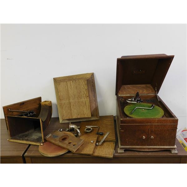 Lot of 2 RCA Victor Burliner Gramophone & Phonola Vintage Gramophone *all for parts*