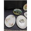 Image 4 : 3 serving platters + 10 decorative plates