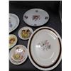 Image 5 : 3 serving platters + 10 decorative plates