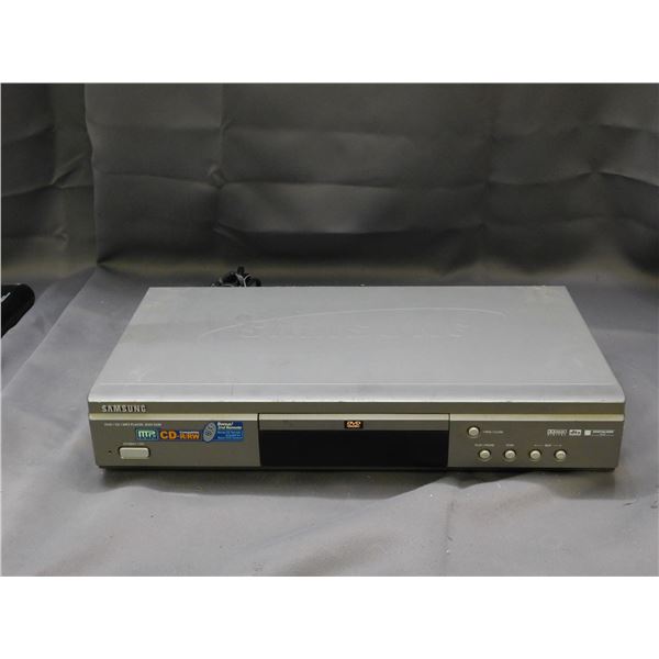 Samsung DVD/CD/MP3 Player DVD/S320