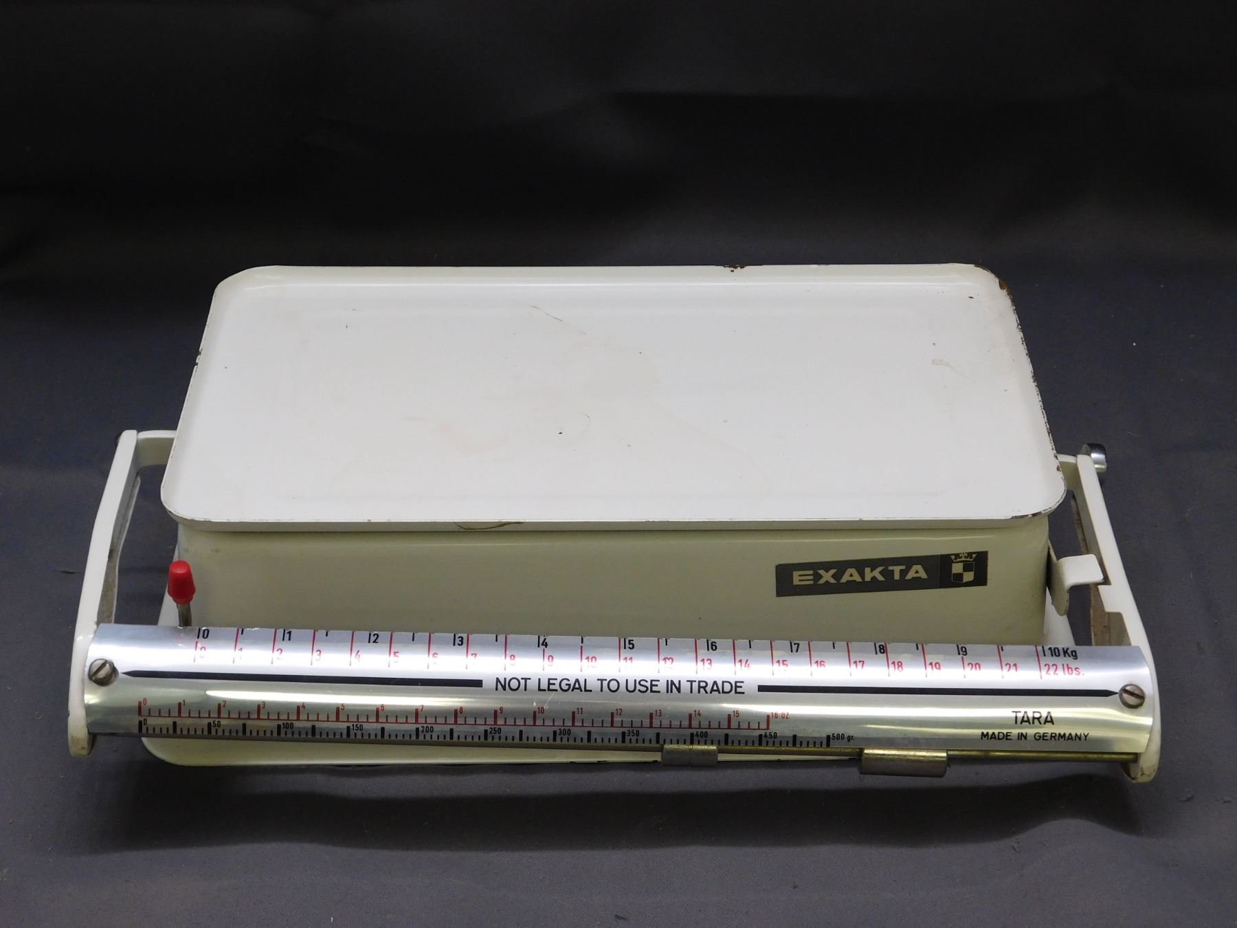 Exacta Scale Exakta Vintage Sliding Weight Scale by TARA Made in Germany