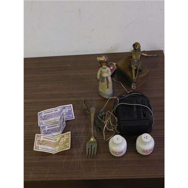 END OF THE RUN Co-Op Salt and Pepper Shakers, Figurines, Etc