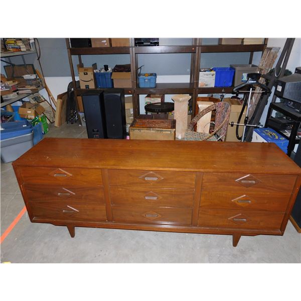Vintage Walnut MCM 9 Drawer Dresser