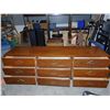Image 2 : Vintage Walnut MCM 9 Drawer Dresser