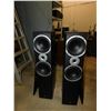 Image 2 : Pair of Floor Speakers Quest Model QT-88
