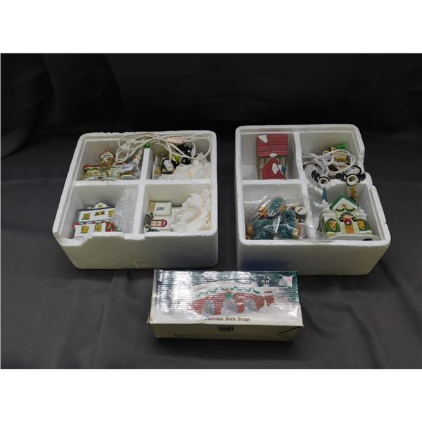 Lot of Christmas Town Holiday Decorations Houses / Light-Up