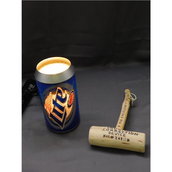 Lot of 2 Snoring Hammer Gag Novelty & Bud Light Spinning Plastic Lamp *works*