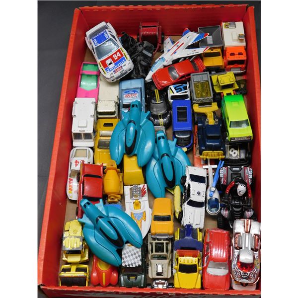 Lot of Vintage Die Cast Cars Hot Wheels, Matchbox, Etc