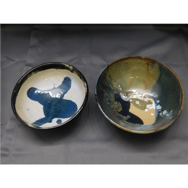 Pair of Artist Signed Ceramic Studio Art Pottery Stoneware Bowls