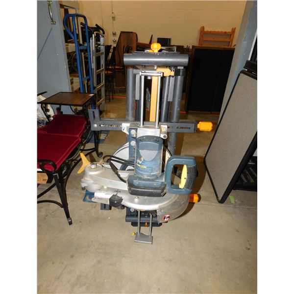 Mastercraft 10" Compound Mitre Saw w Laser Line Model 55-6893-8