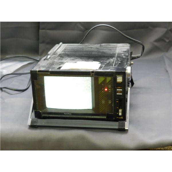 Dyna-Tone Model DCB-061 Portable TV
